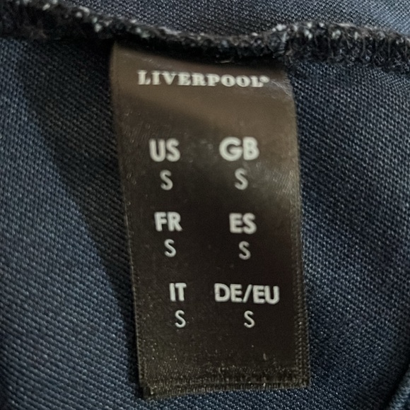 Liverpool denim shacket size small - Picture 7 of 8